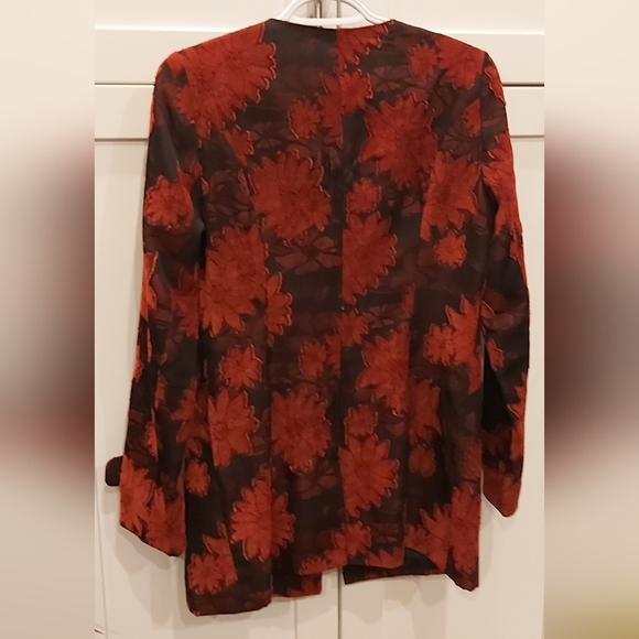 Current brocade floral jacket - Picture 7 of 9